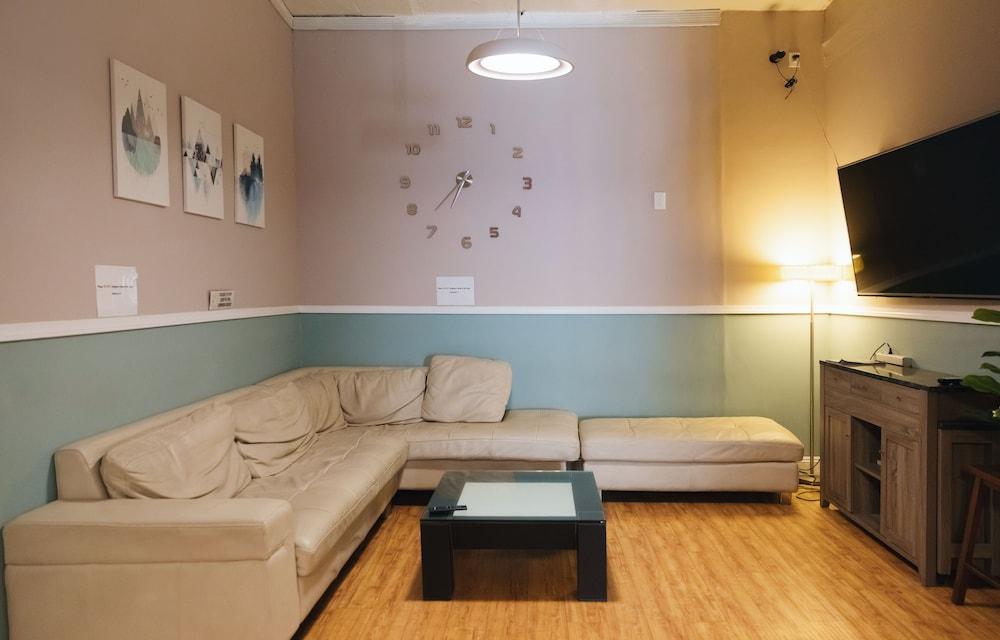Melrose Hostel photo 21