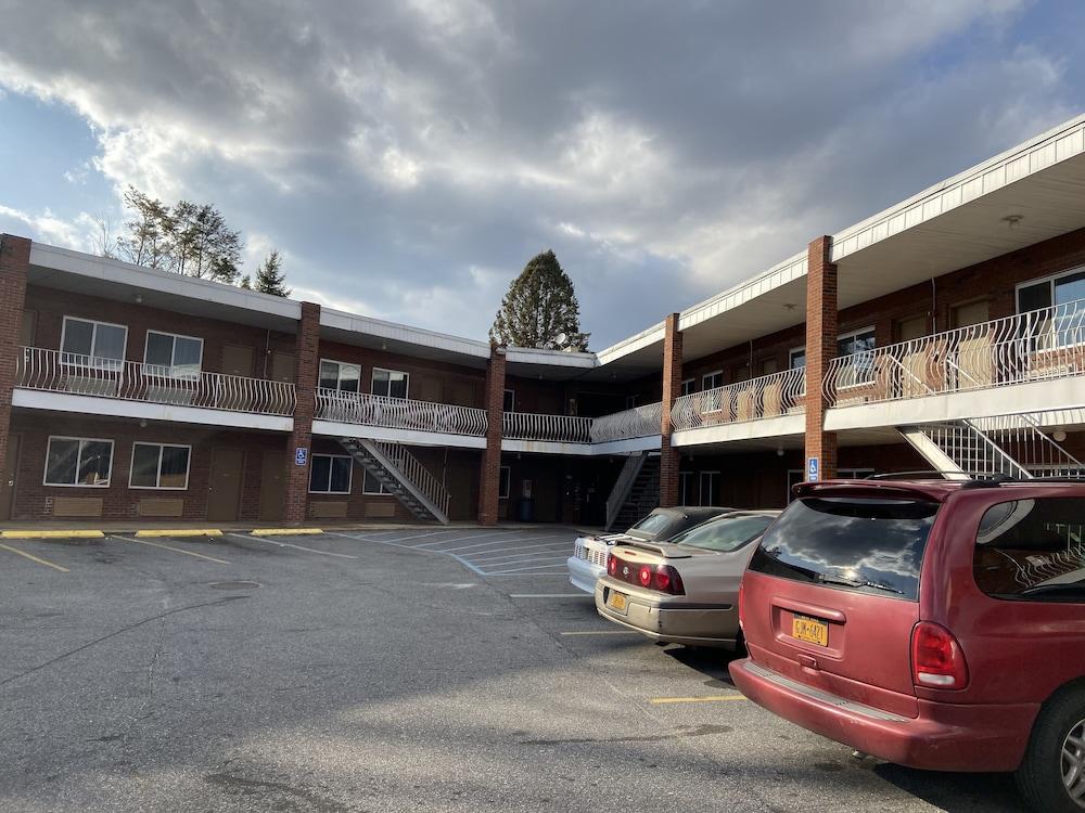 Deer Park Motor Inn photo 10