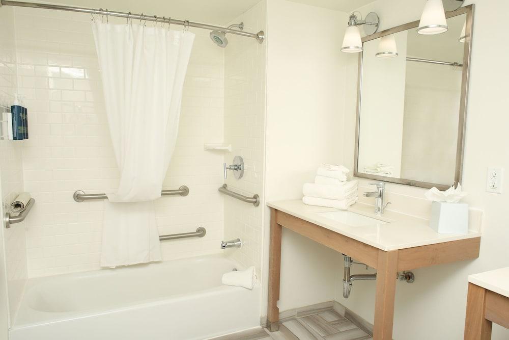Four Points By Sheraton Midland photo 10