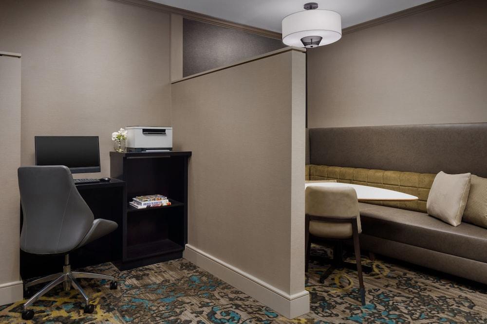 Residence Inn by Marriott Boston-Franklin photo 37