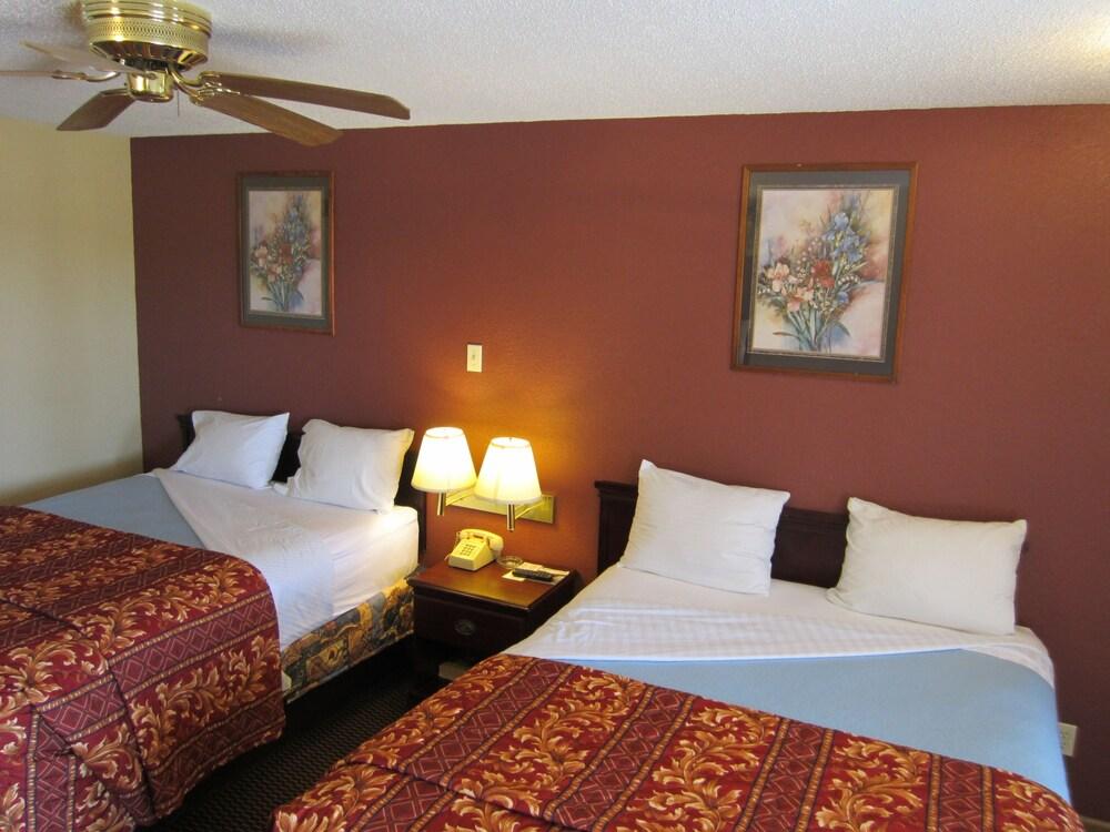 First Western Inn photo 29