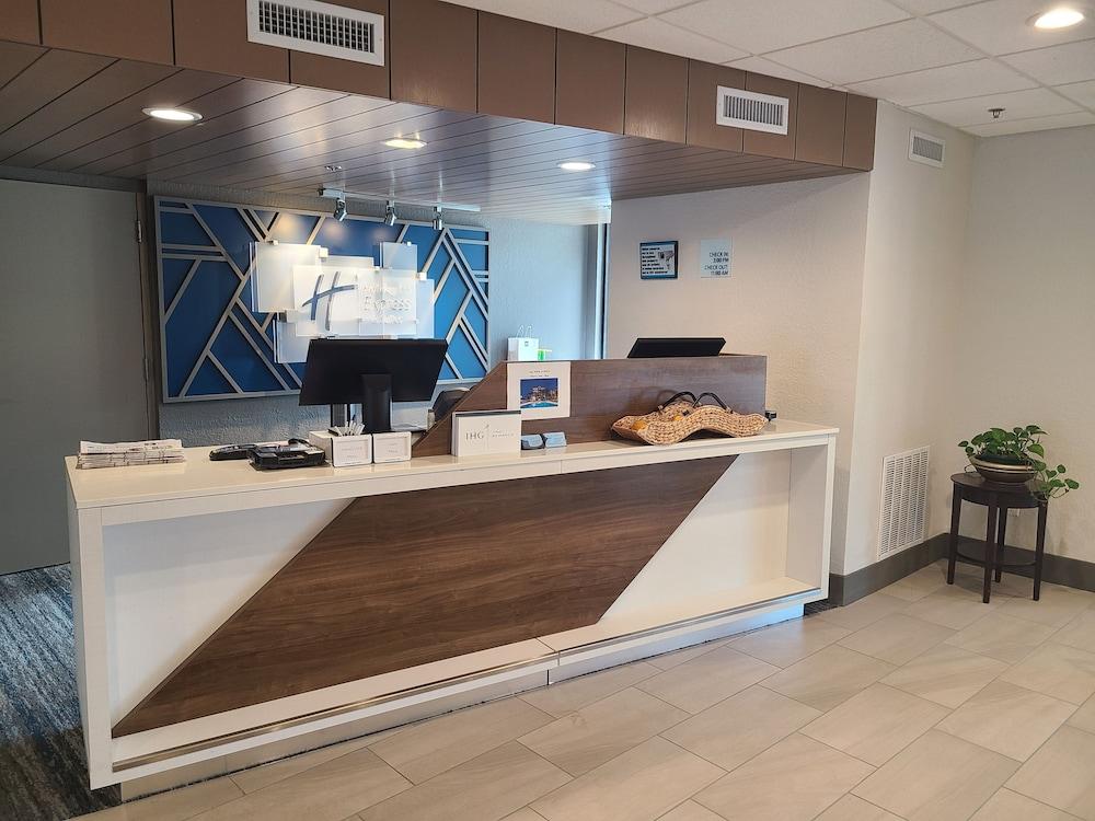 Holiday Inn Express & Suites Ft. Lauderdale N - Exec Airport by IHG photo 54