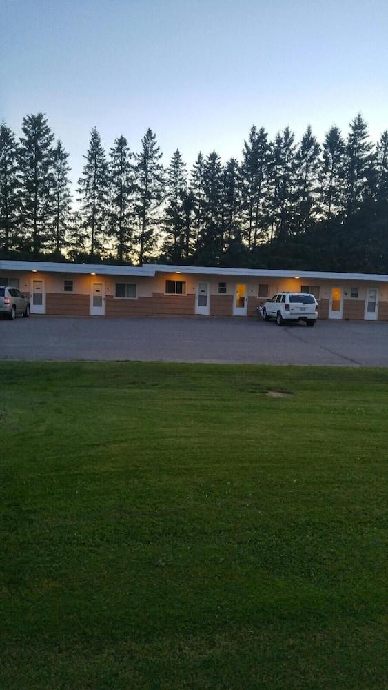 Prairie Motel photo 11