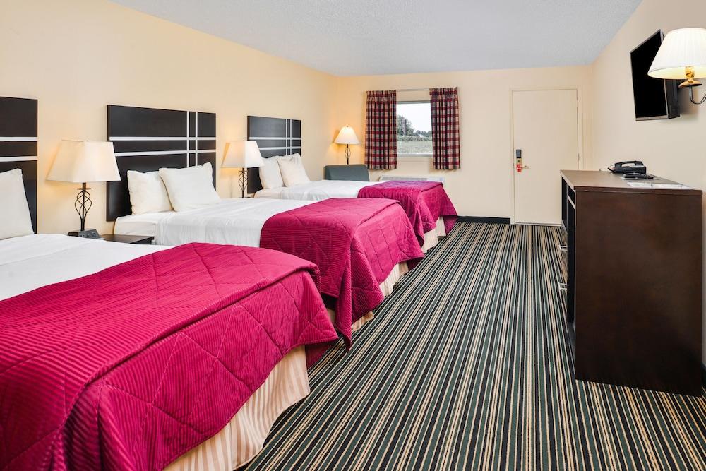 Soudersburg Motel photo 8
