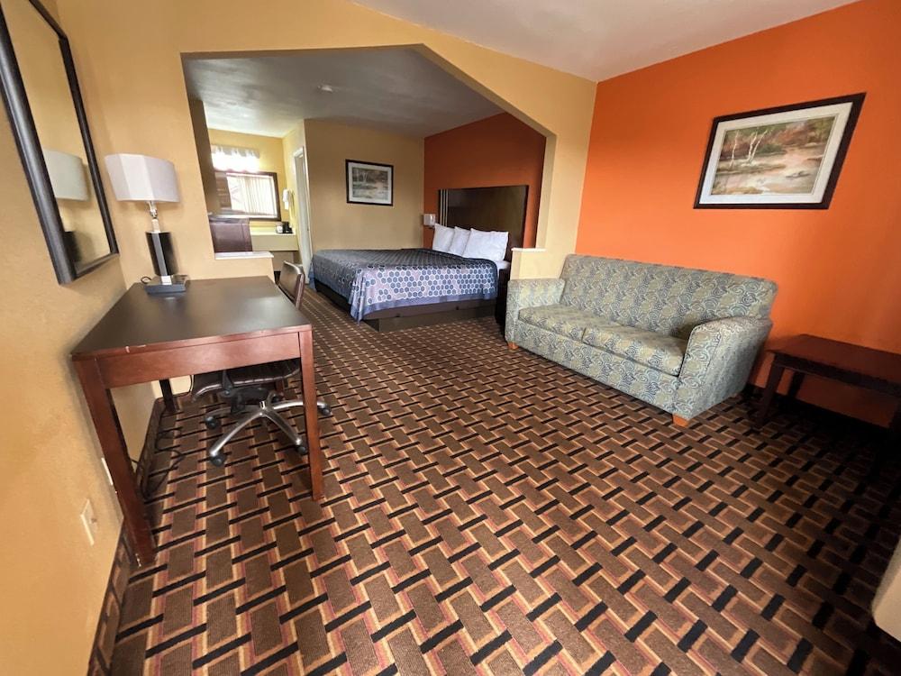 Executive inn & Suites photo 7