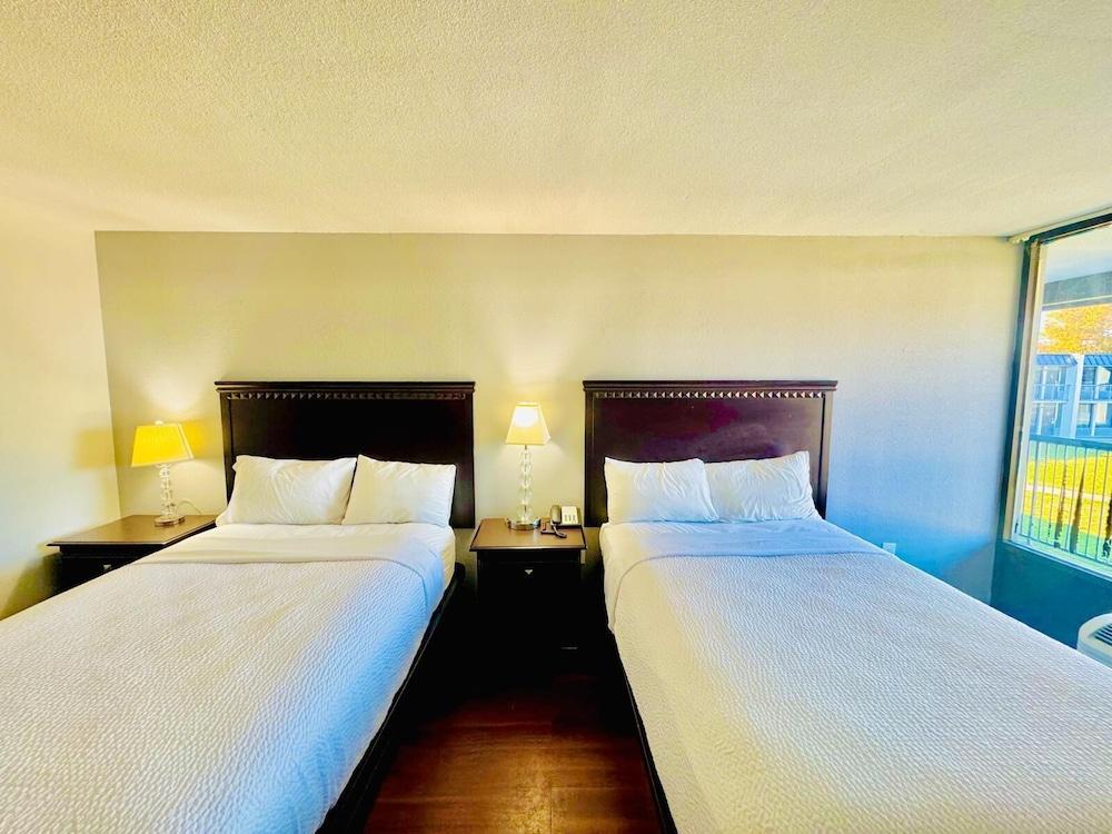 VIP INN AND SUITES photo 19