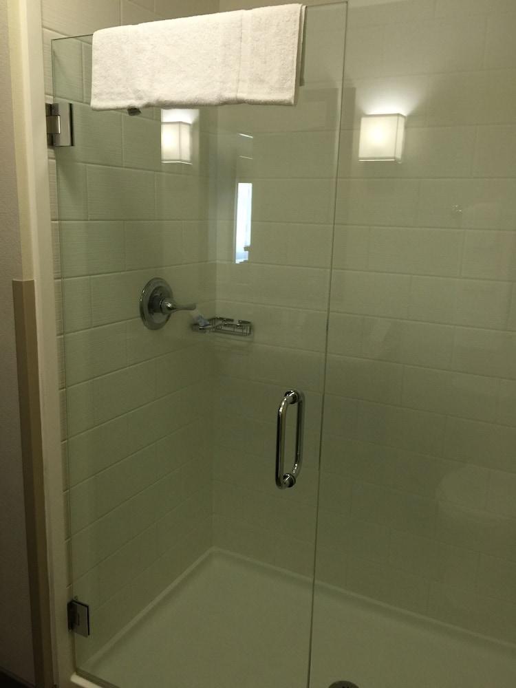 Sleep Inn & Suites Moundsville - Wheeling photo 40