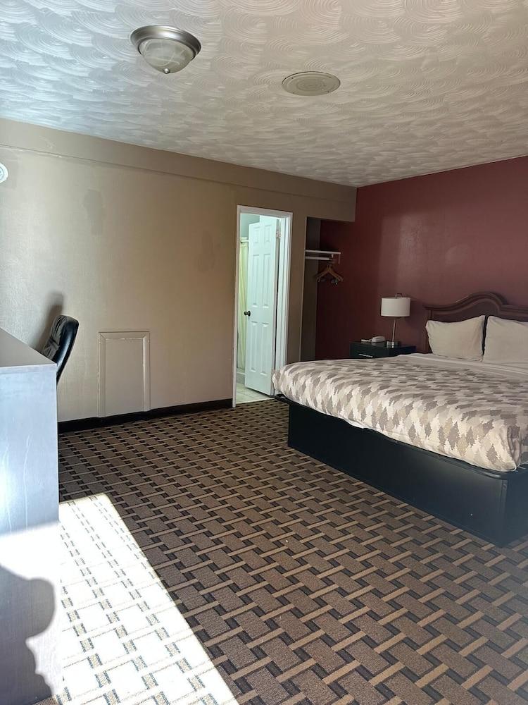 Americas Best Value Inn Franklin photo 21