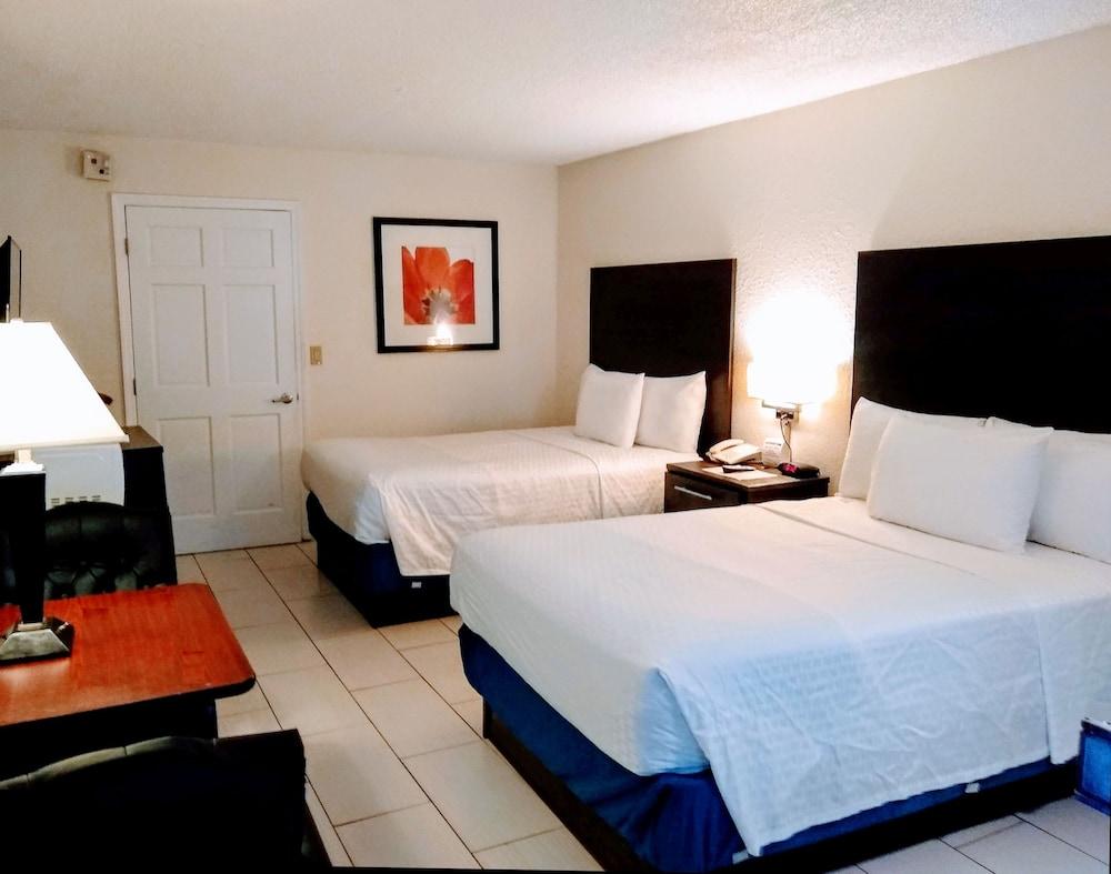Red Carpet Inn Airport and Cruise Port Hotel Fort Lauderdale photo 20