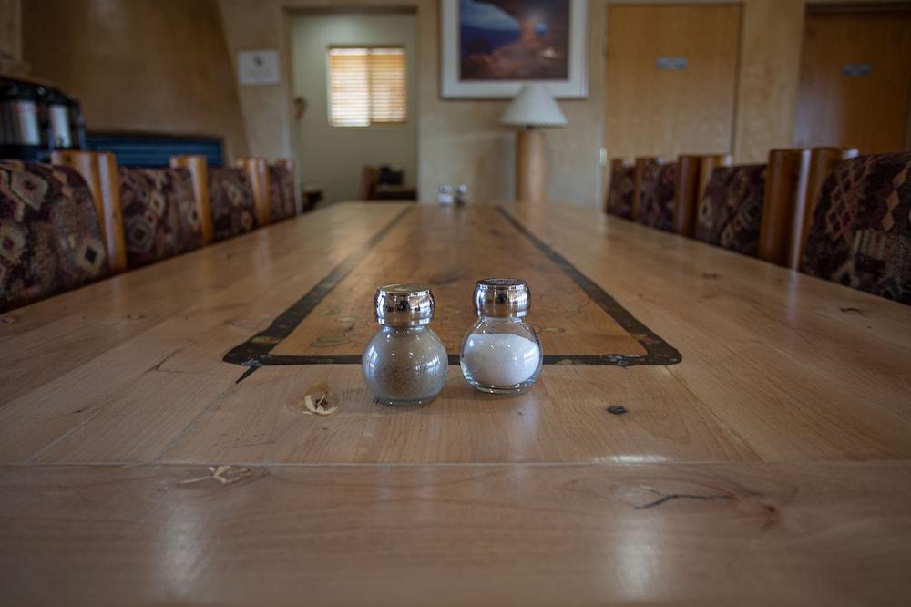 Southwest Inn at Sedona photo 54