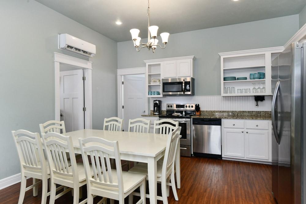 Bransons Nantucket photo 35