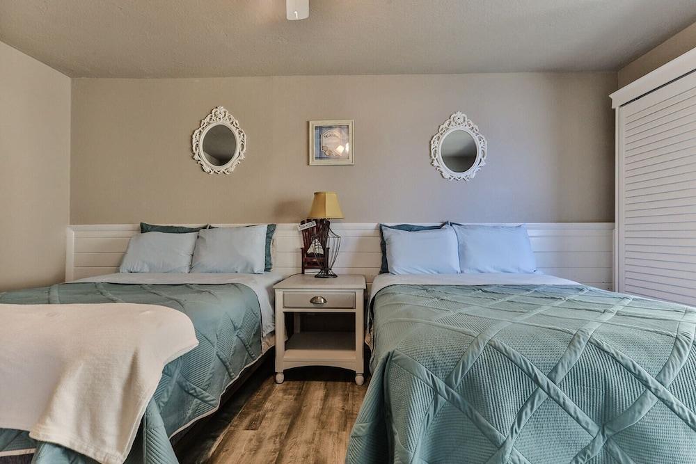 Coastal Waters Inn photo 36