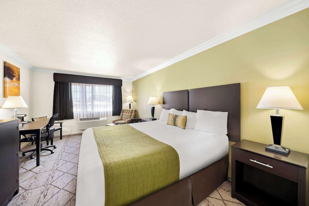 Best Western Executive Inn photo 7