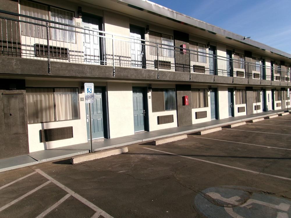 SureStay Hotel by Best Western Phoenix Airport photo 74