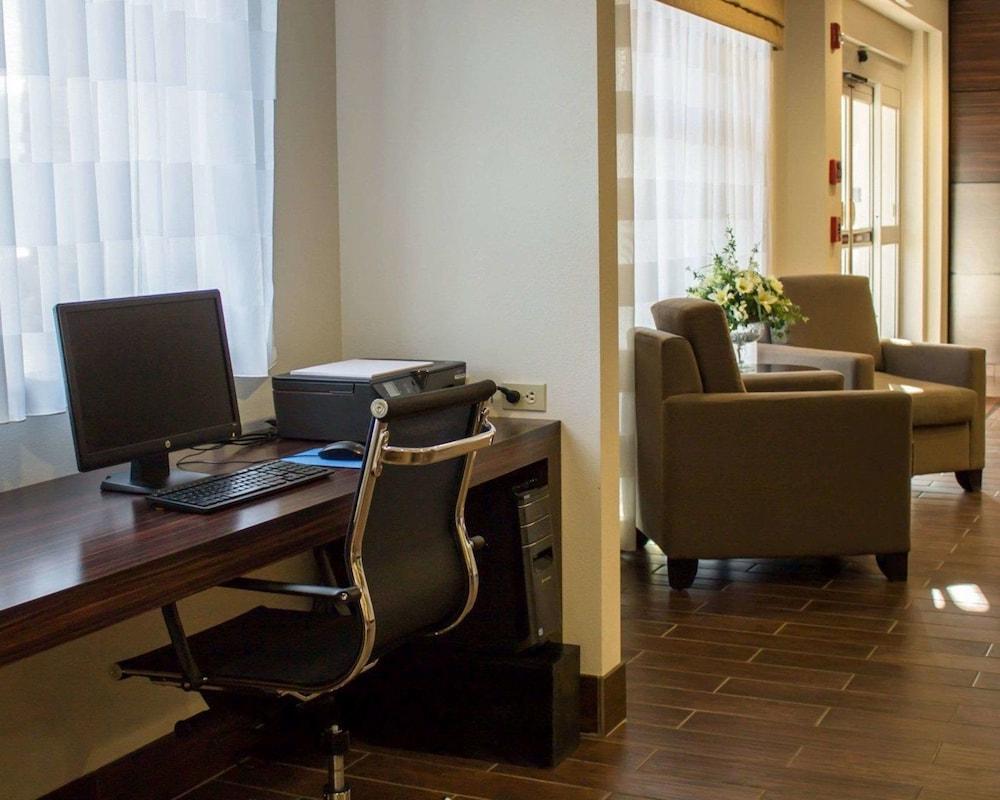 Sleep Inn & Suites Moundsville - Wheeling photo 33
