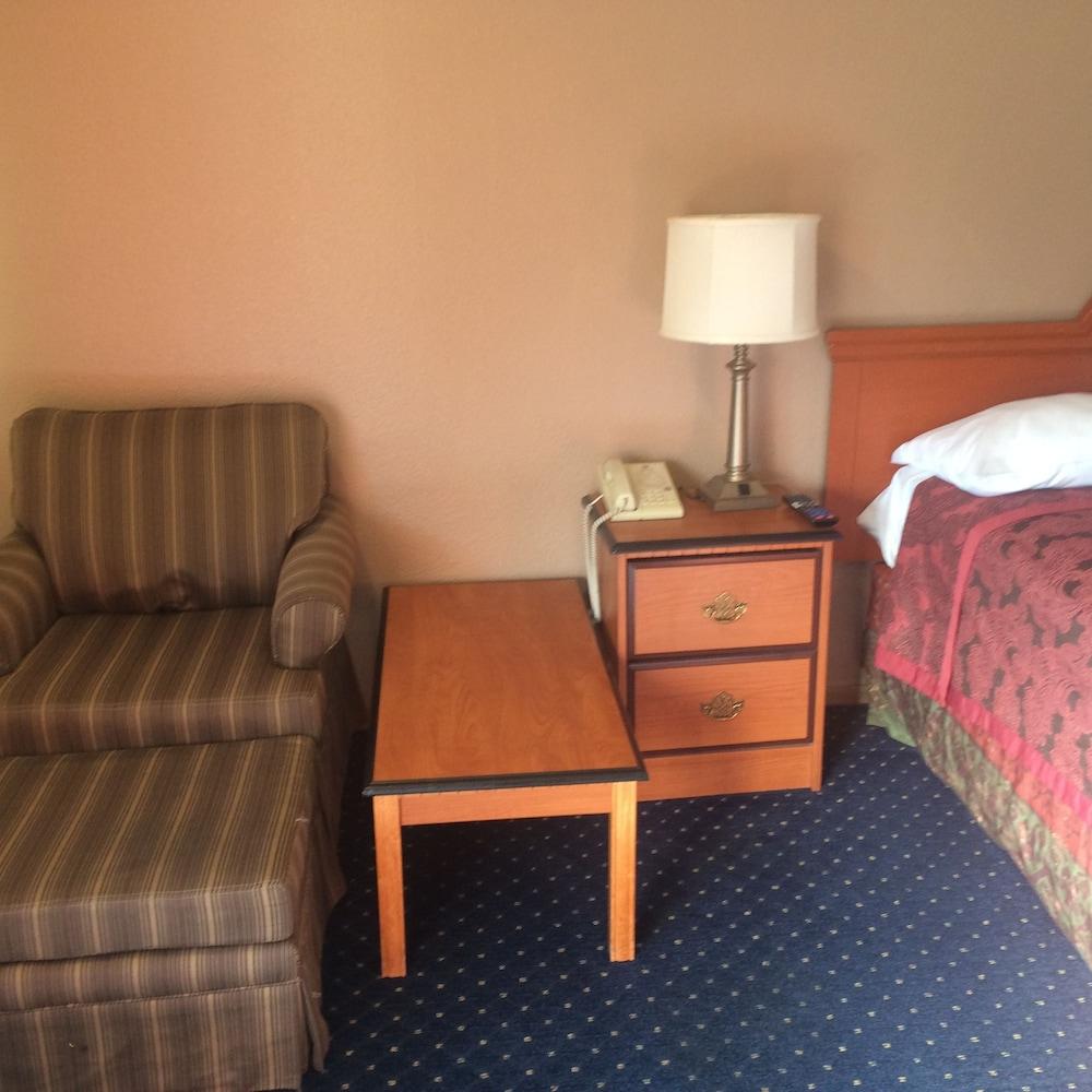 Crown Lodge Motel Oakland photo 9