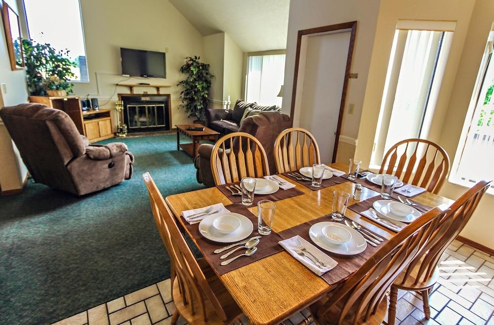 Wolf Creek Village photo 26