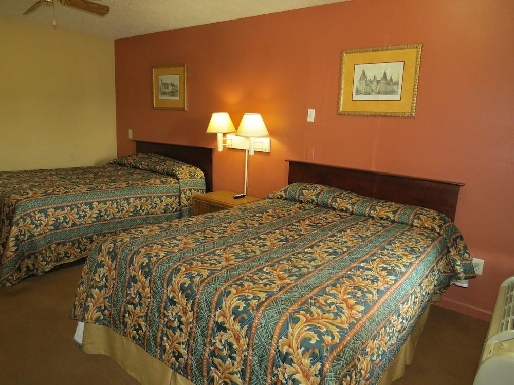 First Western Inn Caseyville photo 31