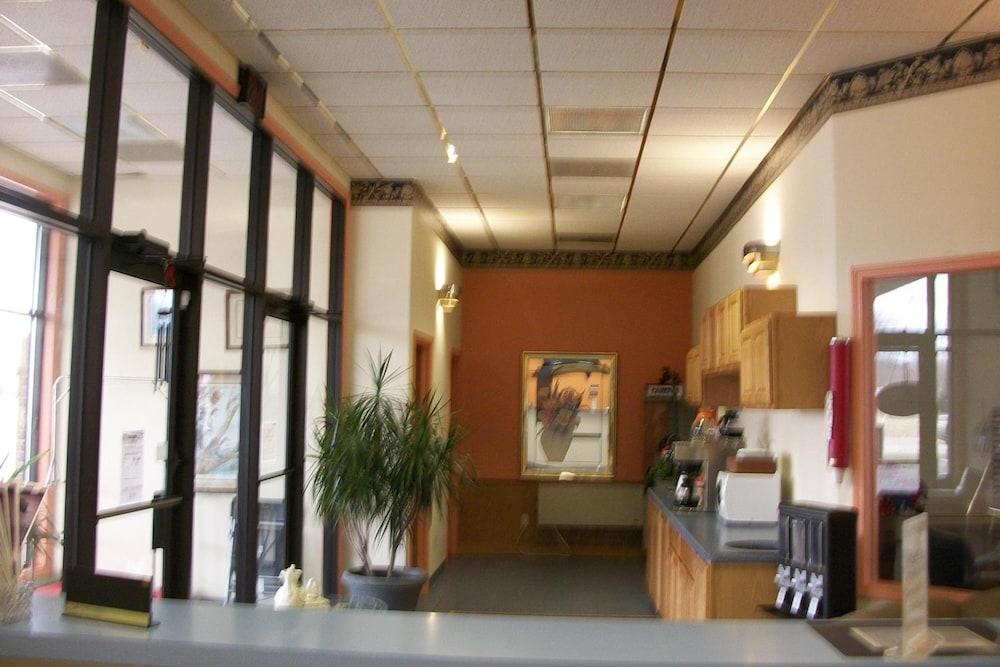 Lodi Valley Suites photo 2