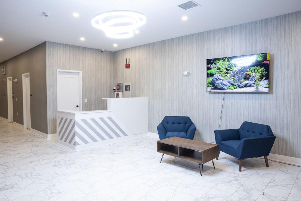 Peachtree Suites photo 4