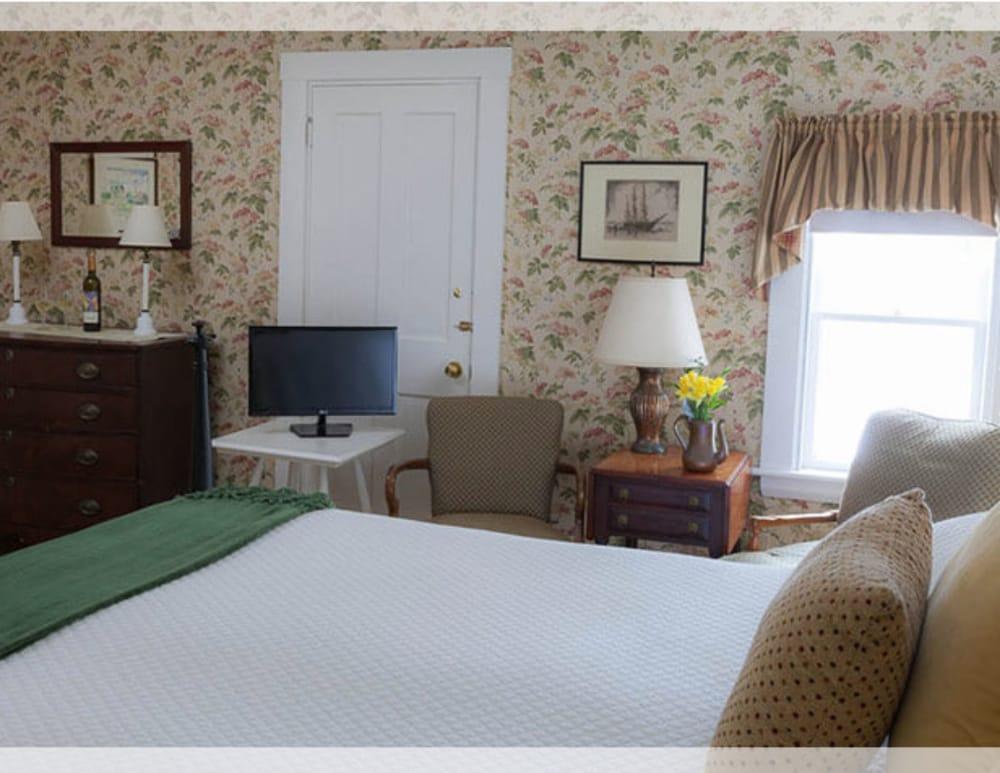 Dockside Guest Quarters & Restaurant photo 12