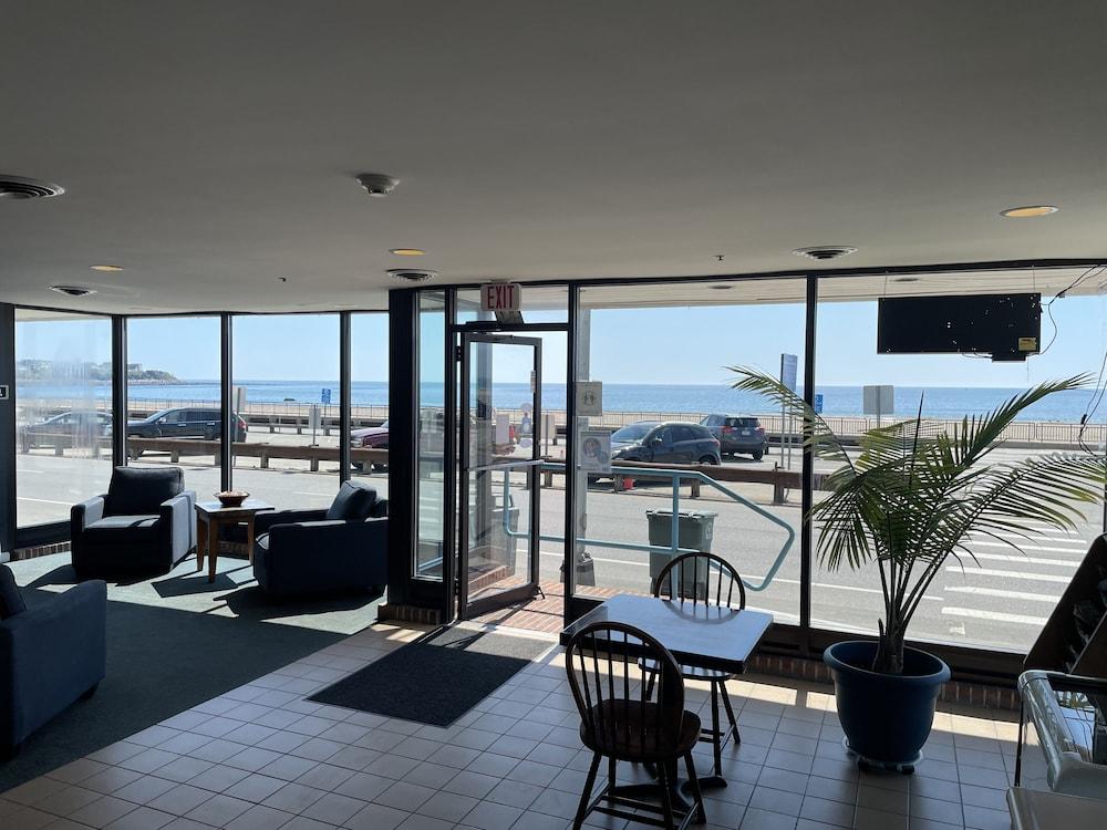 Hampton House Hotel photo 5
