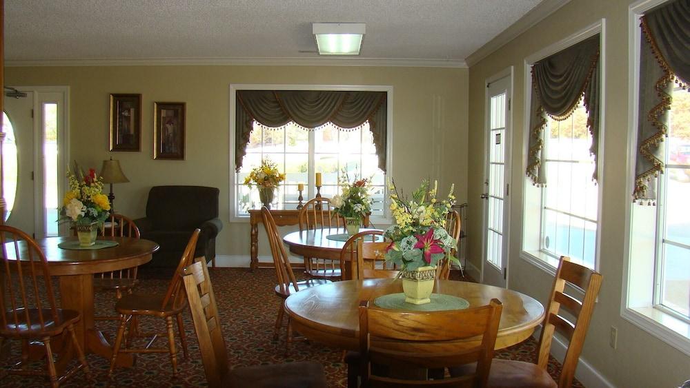 Honeysuckle Inn - Mountain View photo 55