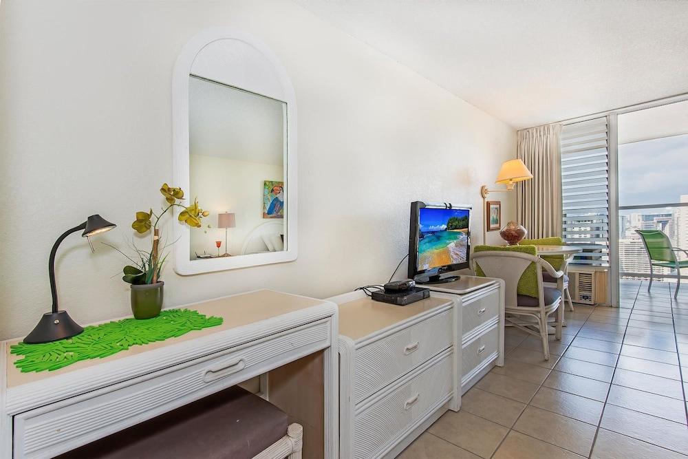 Island Colony by Hawaii Ocean Club photo 50
