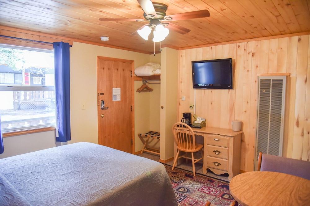 Alpine Lodge photo 24