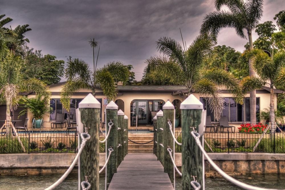 Pasa Tiempo Private Waterfront Resort - Adults Only photo 24