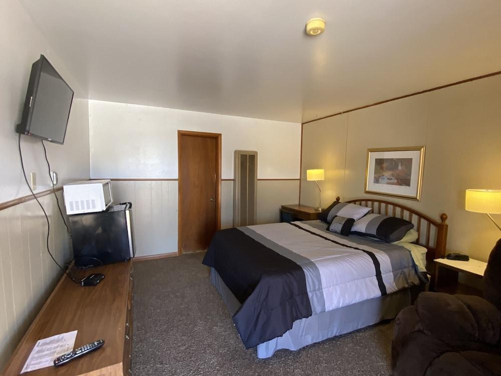 Duffer Motel photo 18
