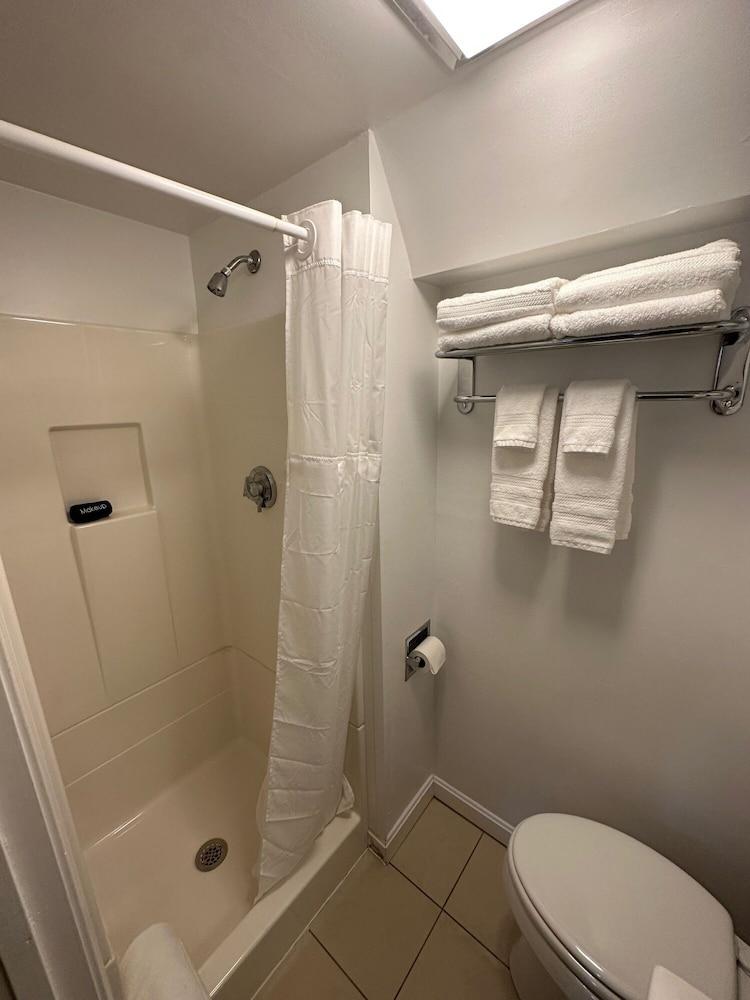 Inn on Shore Road photo 86