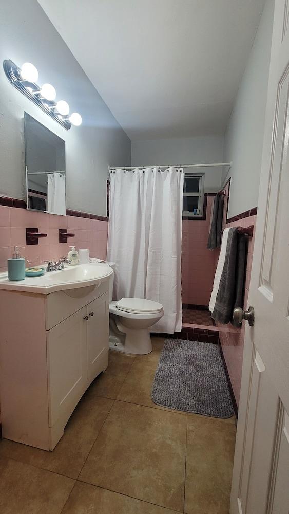Air Way Motel photo 9