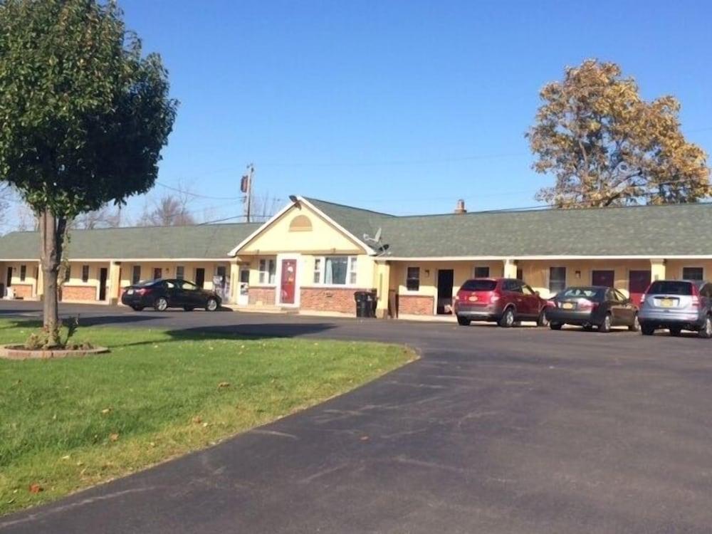 Budget Inn photo 28