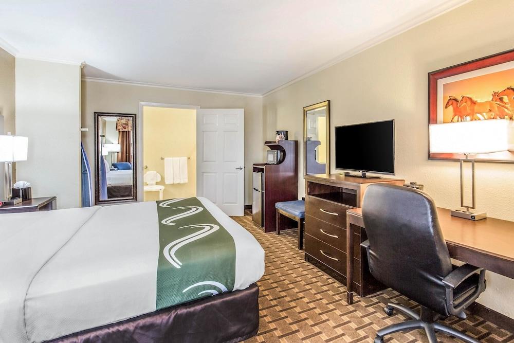 Quality Inn & Suites Abilene North photo 13