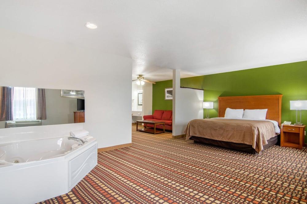 Quality Inn Kearney - Liberty photo 19