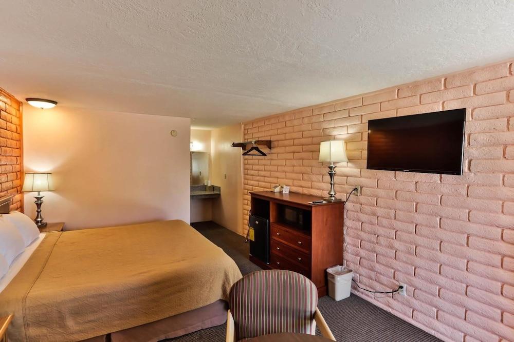 Country Inn photo 30