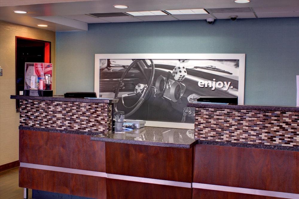 Hampton Inn Daytona Speedway photo 4