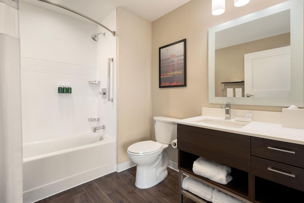TownePlace Suites by Marriott Logan photo 15