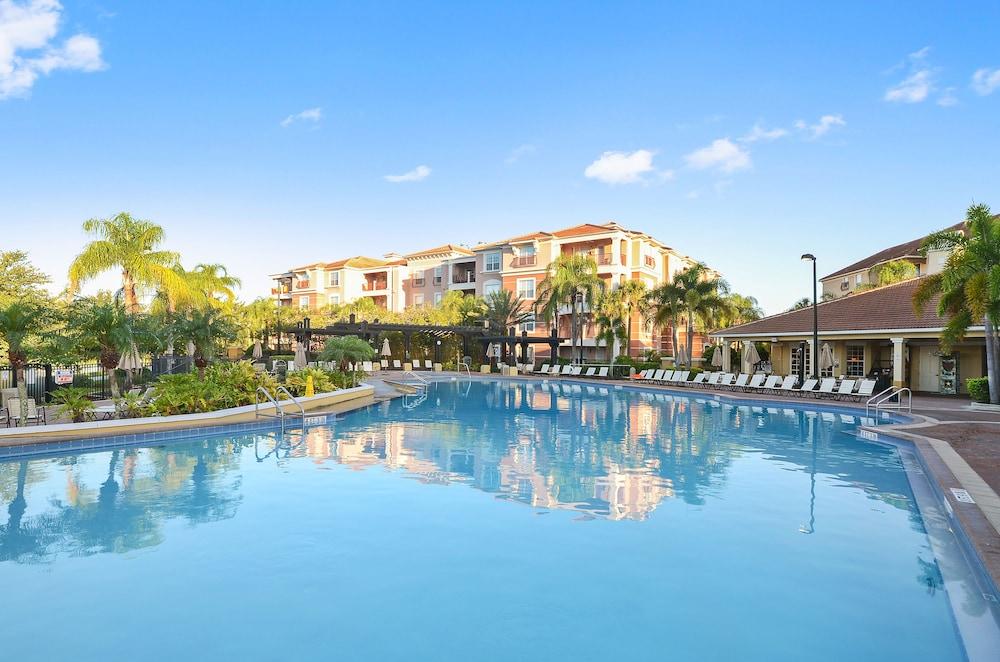Vista Cay by Orlando Resort Rentals on Universal Boulevard photo 11