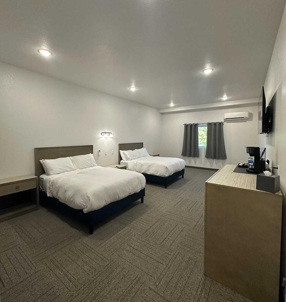 Bunkhouse Lodge photo 6