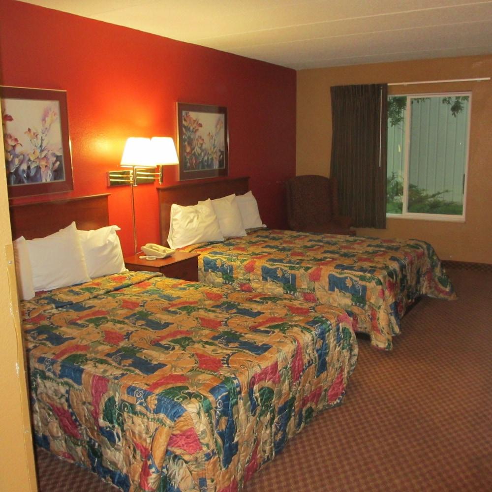 Riverside Suites photo 54