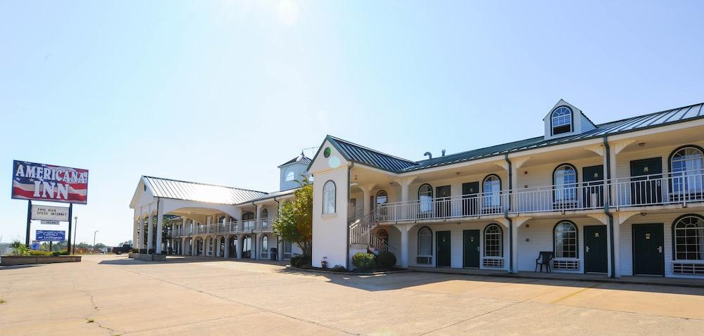 Americana Inn photo 16