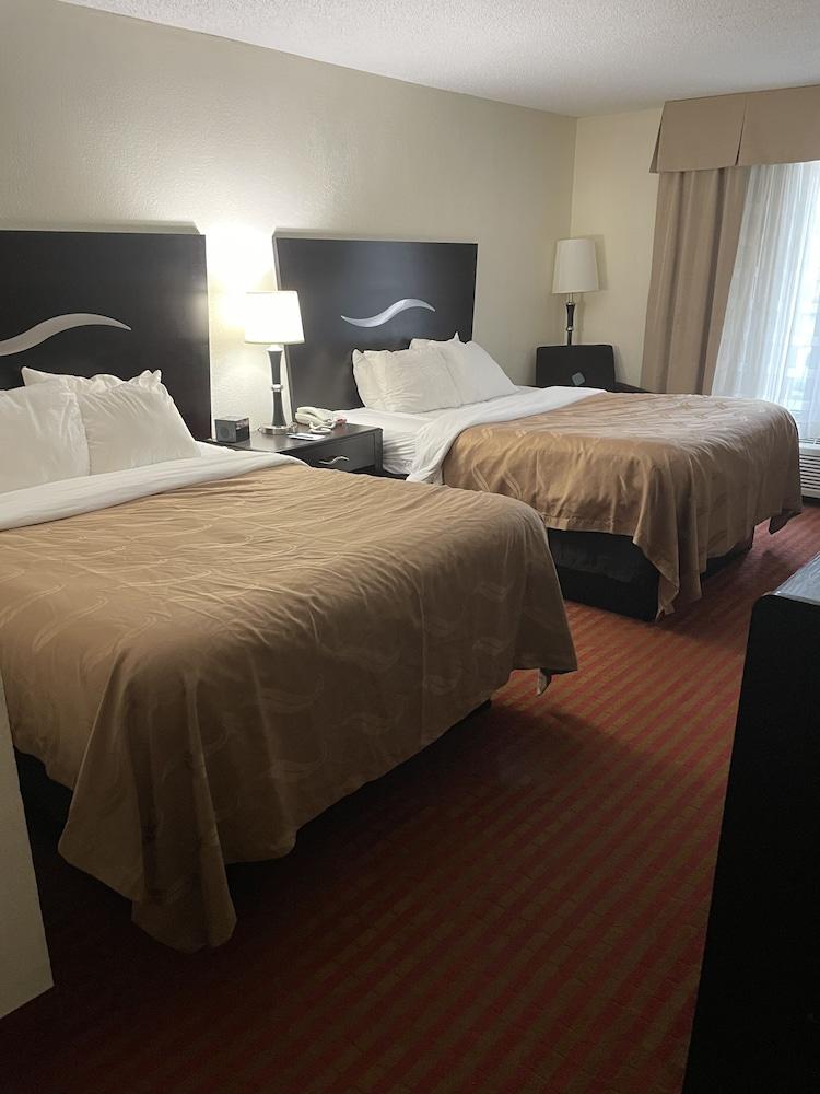 Quality Inn & Suites Somerset Downtown photo 3