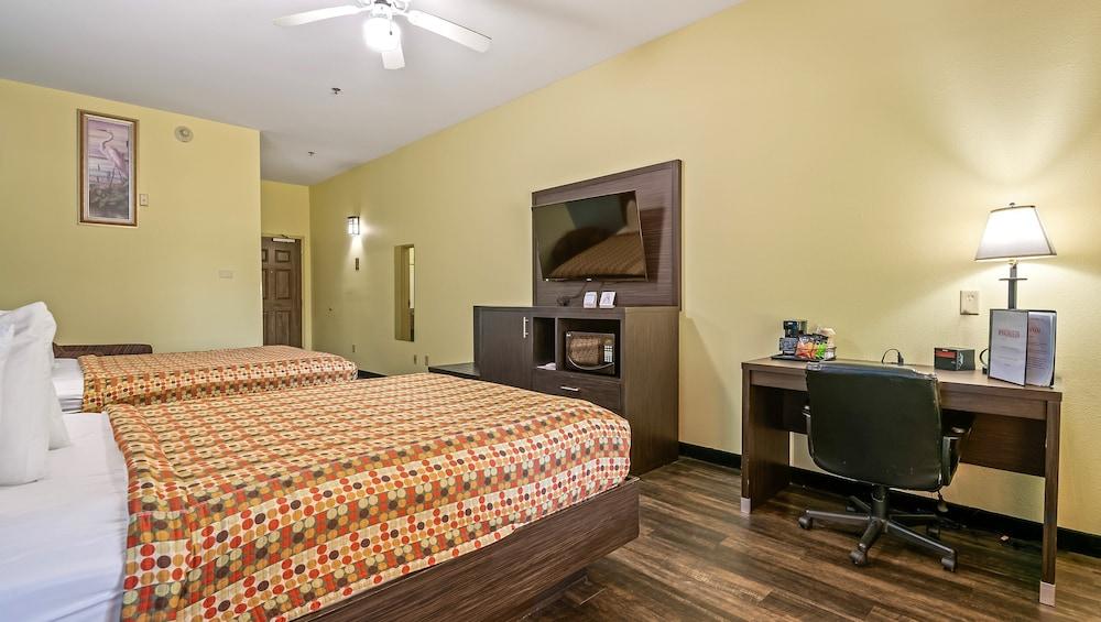 Wildwood Inn photo 19