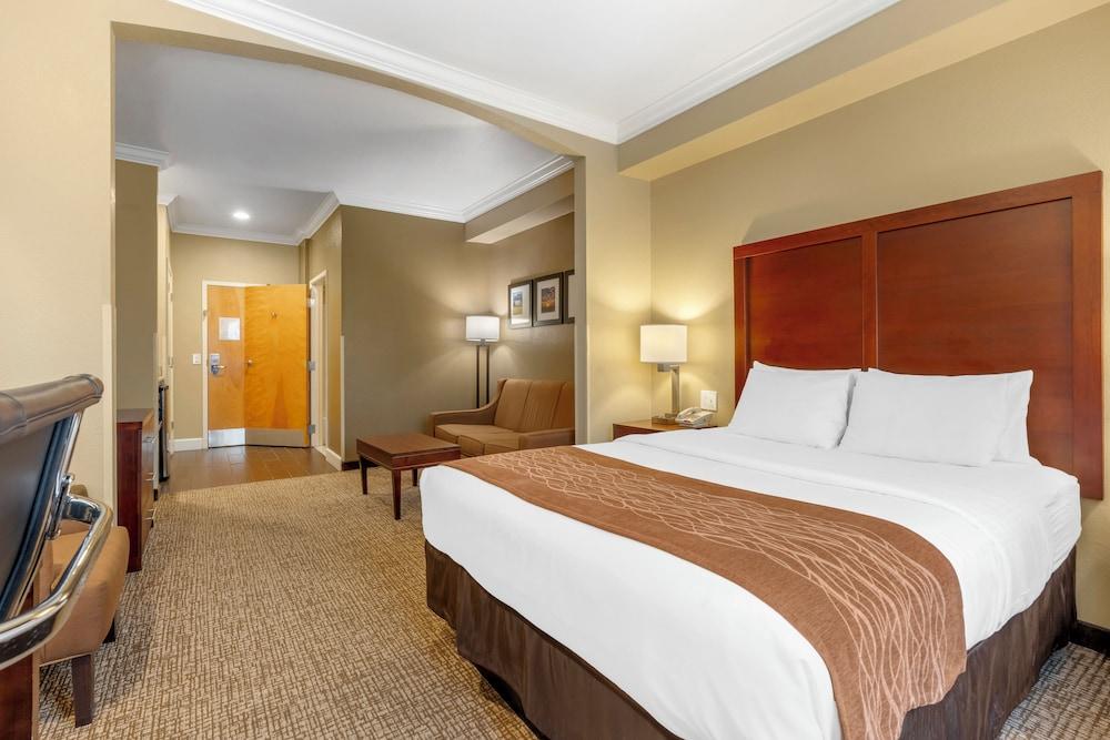 Comfort Inn Arcata - Humboldt Area photo 16