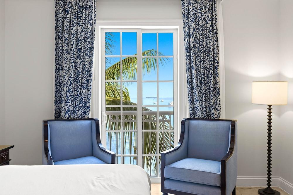 Ocean Front 2BR Residence photo 7