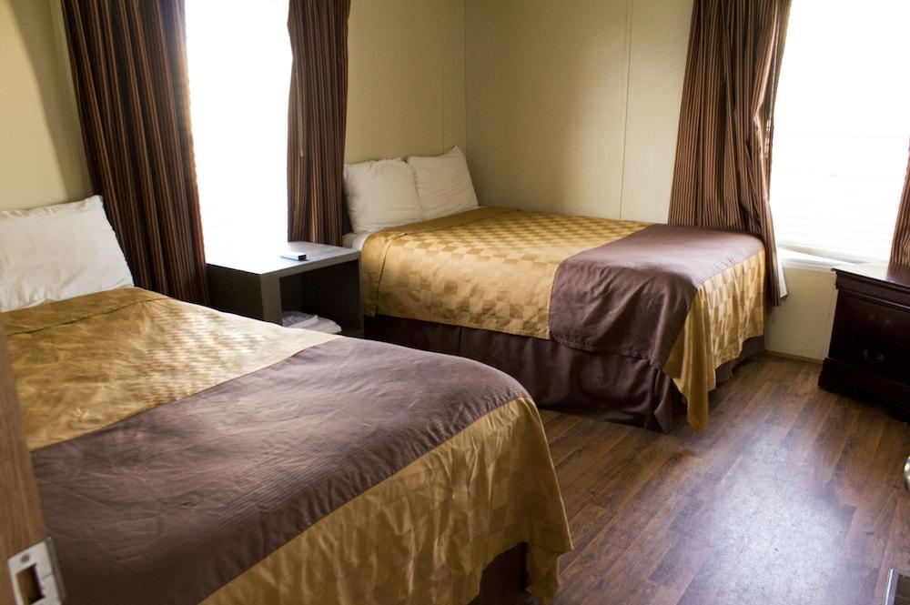 Cotulla Homes photo 23