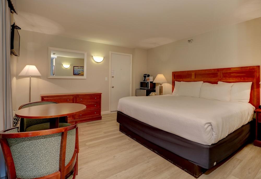 Atlantic Oceanfront Hotel photo 29