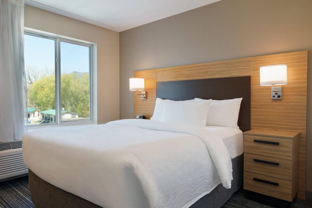TownePlace Suites by Marriott Logan photo 6